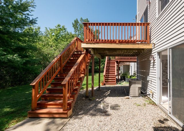 911 Thayer St 911, Abington, MA 02351