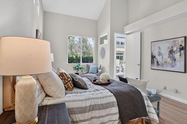 732 Mediterranean Lane, Redwood City, CA 94065