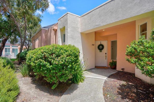 732 Mediterranean Lane, Redwood City, CA 94065