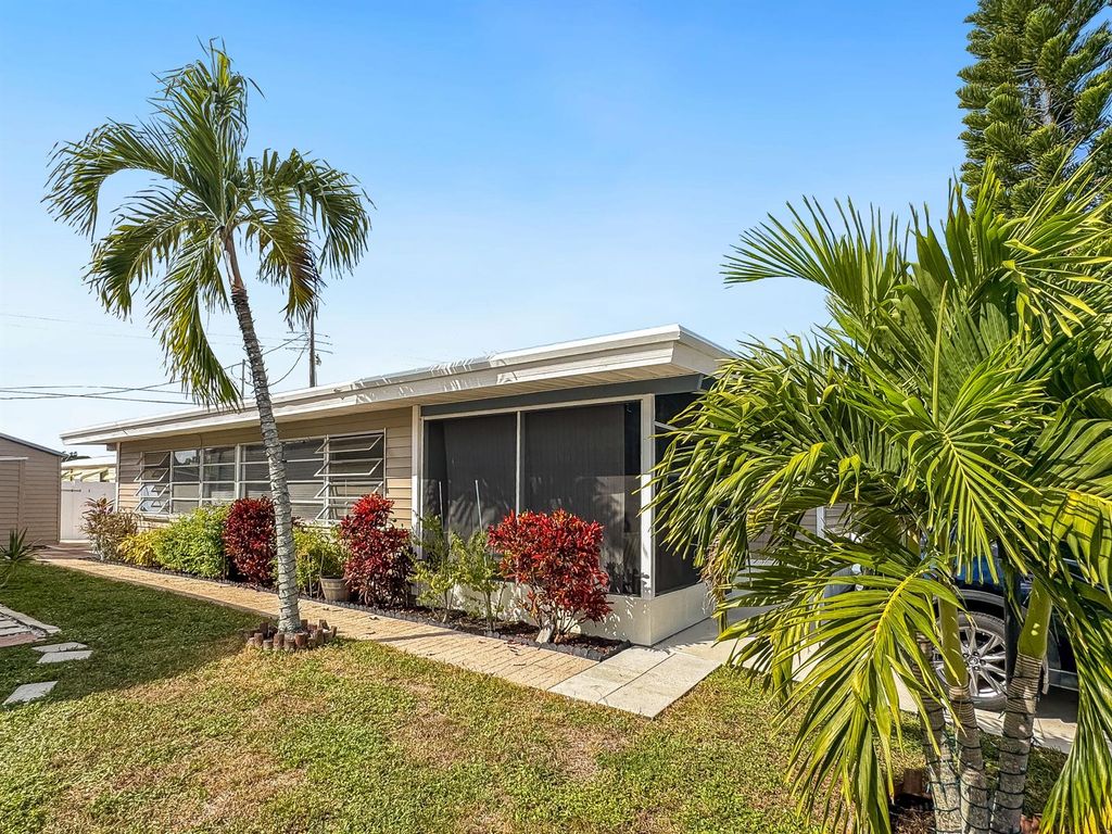 14553 Elmhurst Drive, Delray Beach, FL 33445