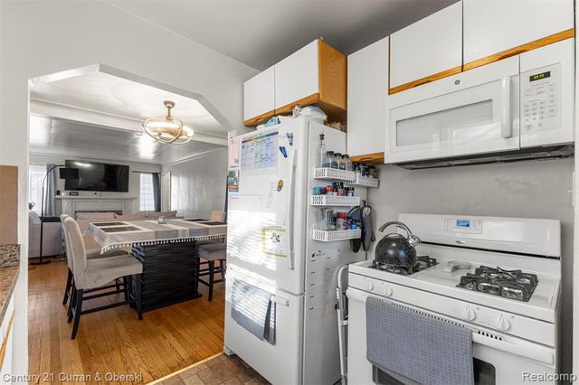 18686 Prest Street, Detroit, MI 48235