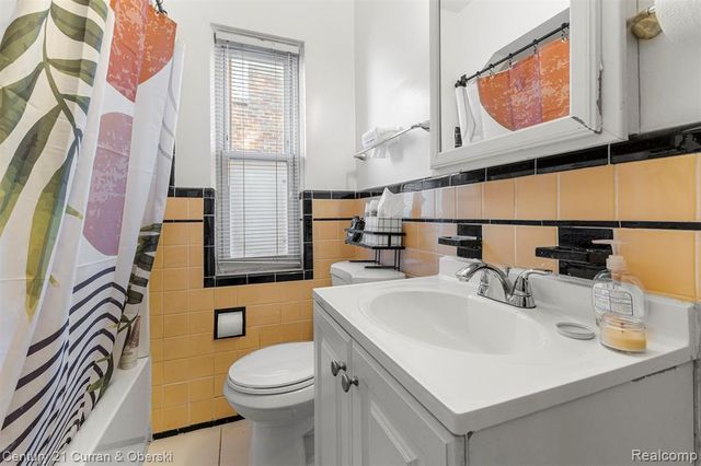 18686 Prest Street, Detroit, MI 48235