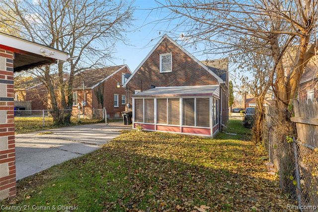 18686 Prest Street, Detroit, MI 48235