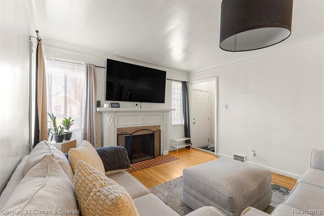 18686 Prest Street, Detroit, MI 48235