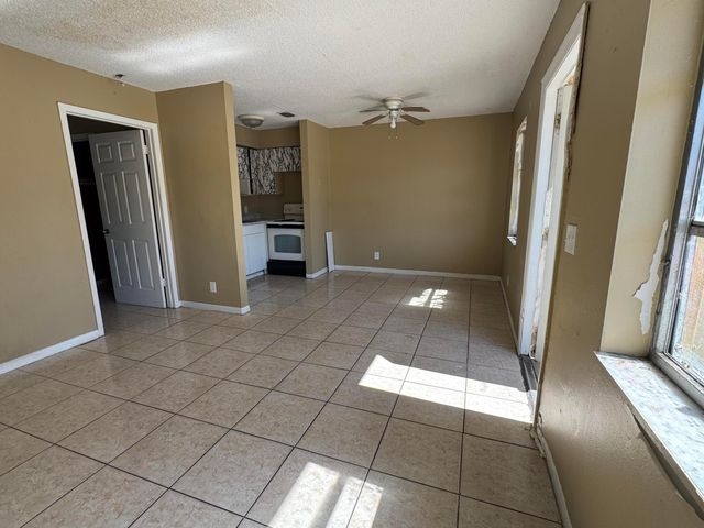 3660 Coconut Road, Palm Springs, FL 33461