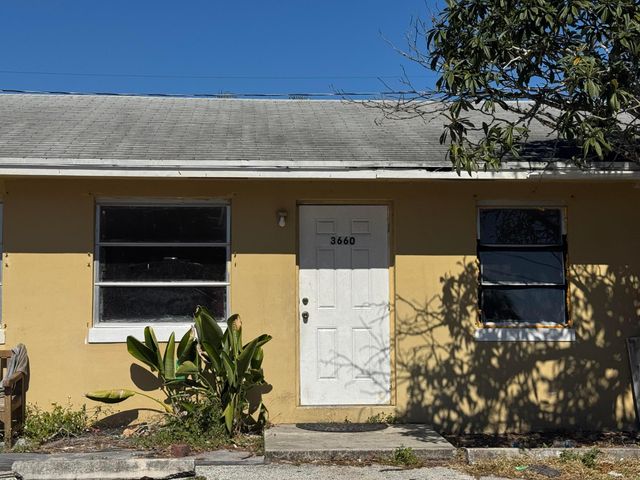 3660 Coconut Road, Palm Springs, FL 33461