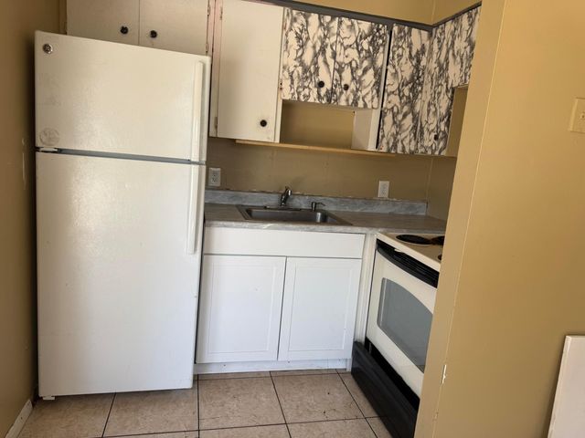 3660 Coconut Road, Palm Springs, FL 33461