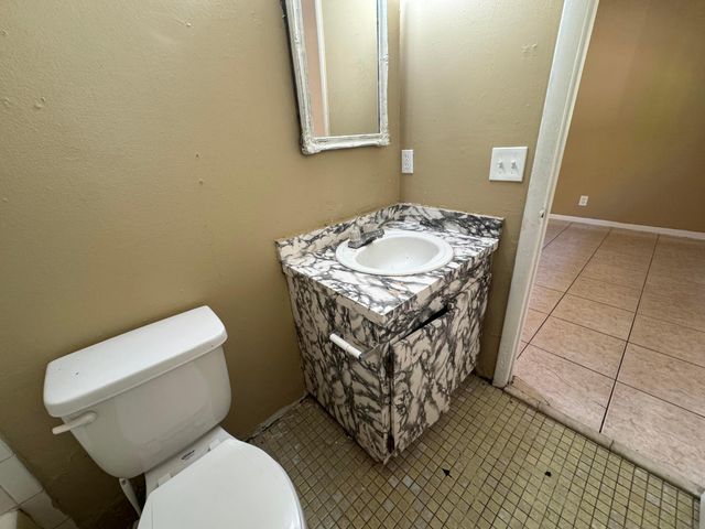 3660 Coconut Road, Palm Springs, FL 33461