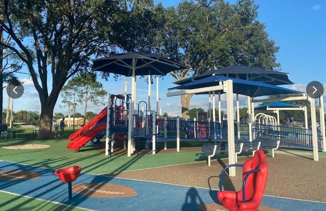 10 N FAIRFAX AVENUE, Winter Springs, FL 32708