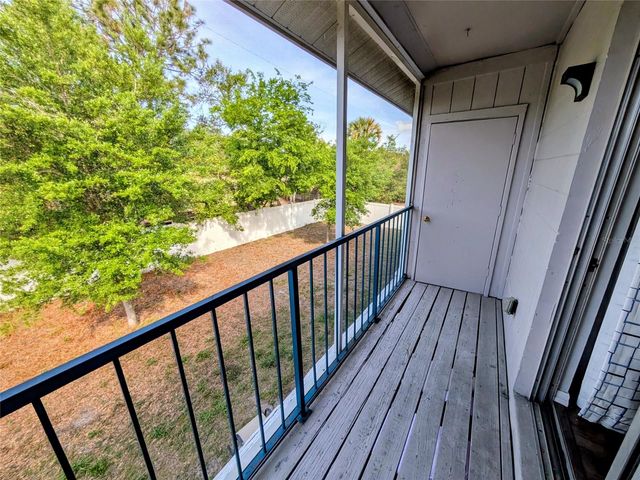 10 N FAIRFAX AVENUE, Winter Springs, FL 32708
