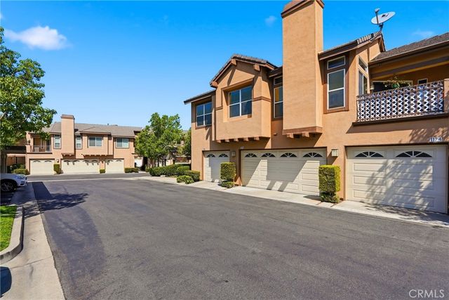 1176 S Country Glen, Anaheim, CA 92808