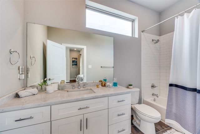 4222 Roseland Avenue 101, Dallas, TX 75204