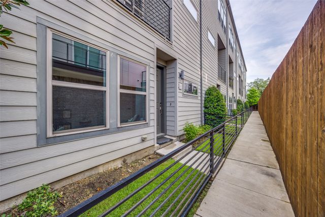 4222 Roseland Avenue 101, Dallas, TX 75204
