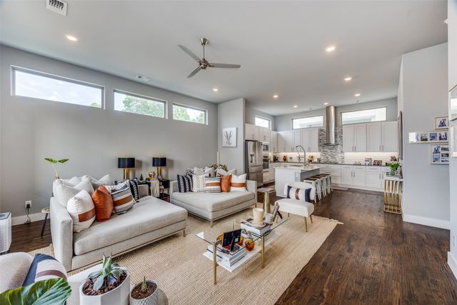 4222 Roseland Avenue 101, Dallas, TX 75204