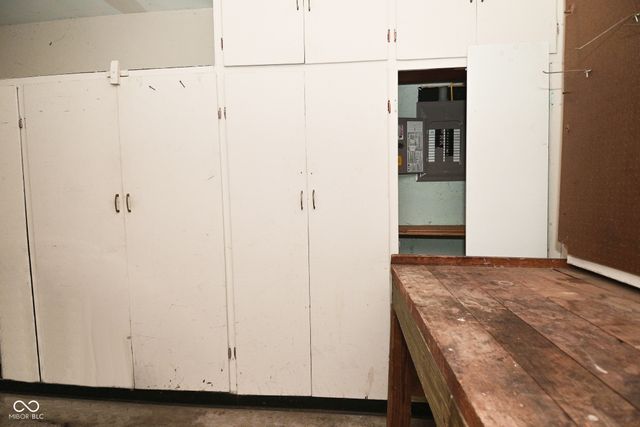 410 E Southport Road, Indianapolis, IN 46227