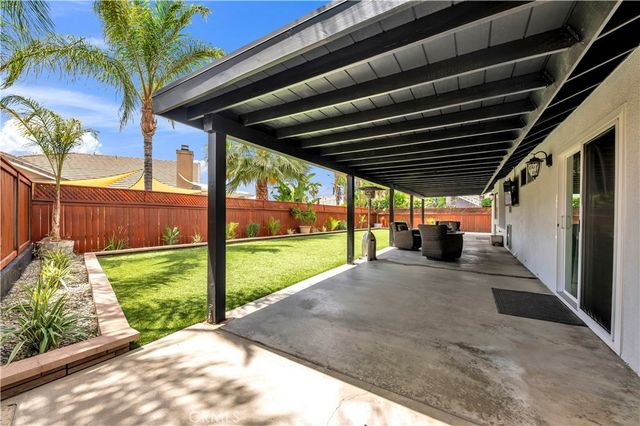 22667 Castle Crag, Menifee, CA 92587
