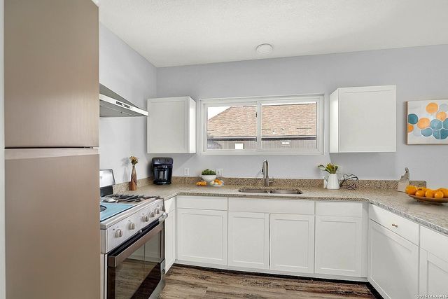 1426 E CARSON ST, San Antonio, TX 78208