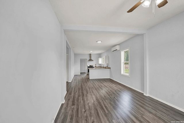 1426 E CARSON ST, San Antonio, TX 78208