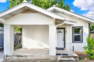 1426 E CARSON ST, San Antonio, TX 78208