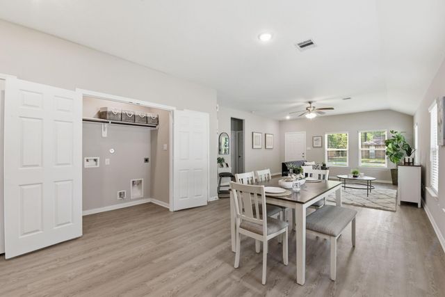 803 Jefferson Avenue, Cleveland, TX 77327