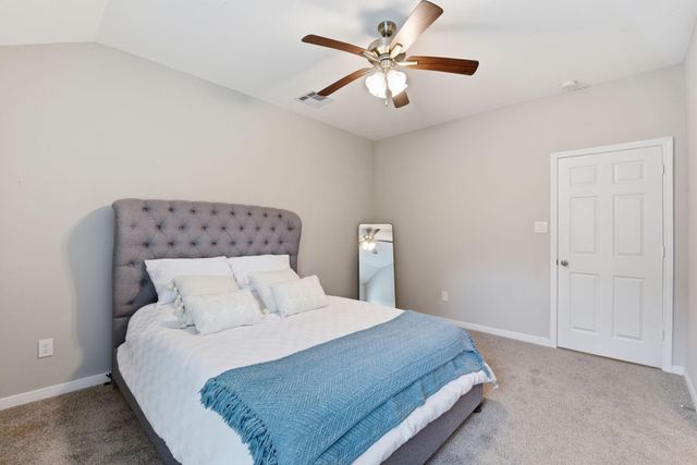 803 Jefferson Avenue, Cleveland, TX 77327