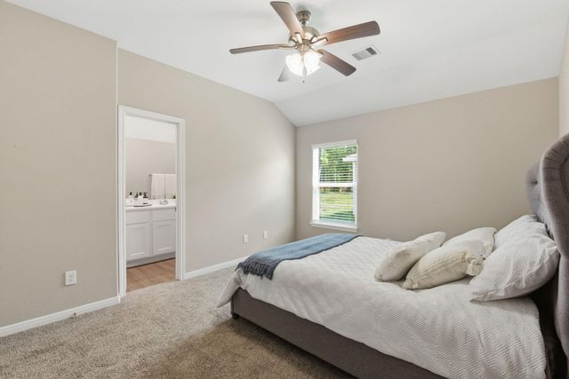803 Jefferson Avenue, Cleveland, TX 77327