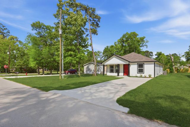 803 Jefferson Avenue, Cleveland, TX 77327