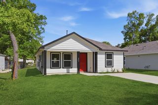 803 Jefferson Avenue, Cleveland, TX 77327