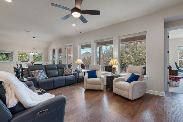 401 Granite Rock LN, Georgetown, TX 78628