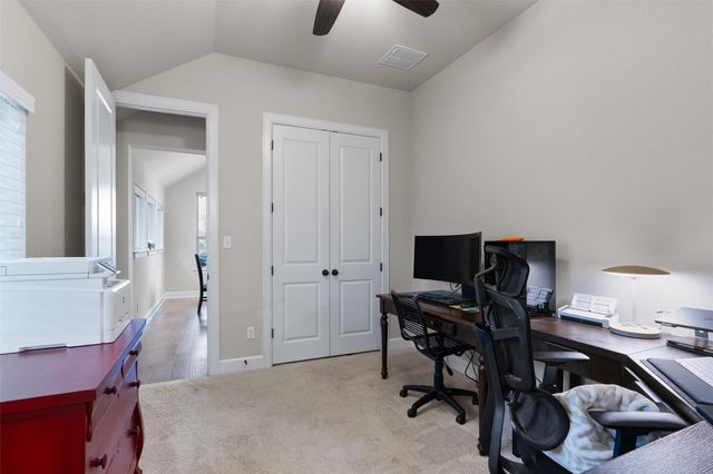 401 Granite Rock LN, Georgetown, TX 78628