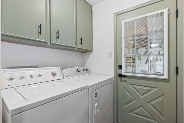 400 Meadow View Drive, Cleburne, TX 76033