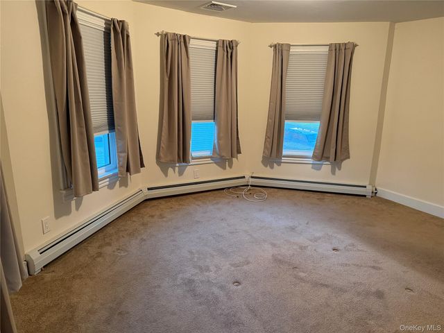 75 Anstice Street 2- 2nd flr, Oyster Bay, NY 11771