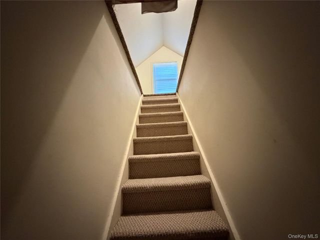 75 Anstice Street 2- 2nd flr, Oyster Bay, NY 11771