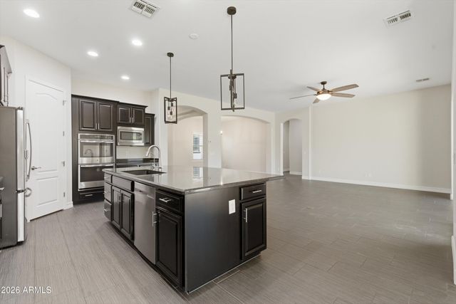 3850 E CAROB Drive, Gilbert, AZ 85298