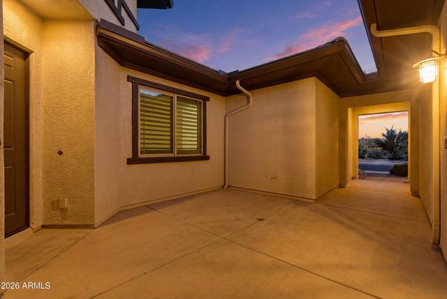 3850 E CAROB Drive, Gilbert, AZ 85298