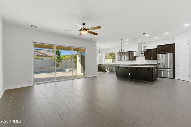 3850 E CAROB Drive, Gilbert, AZ 85298