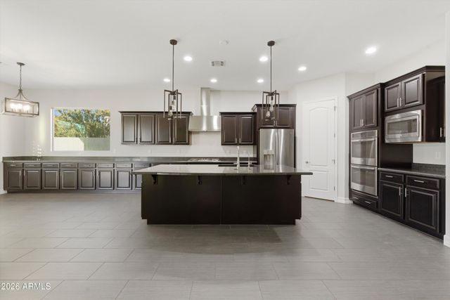 3850 E CAROB Drive, Gilbert, AZ 85298