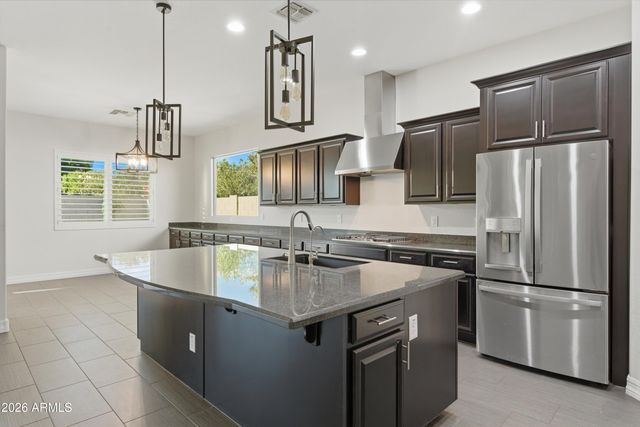 3850 E CAROB Drive, Gilbert, AZ 85298