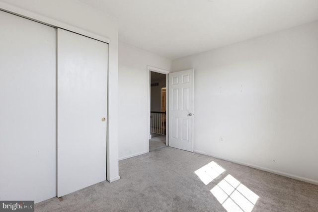 136 N TIMBER RD, Holland, PA 18966
