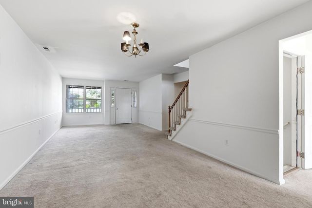 136 N TIMBER RD, Holland, PA 18966