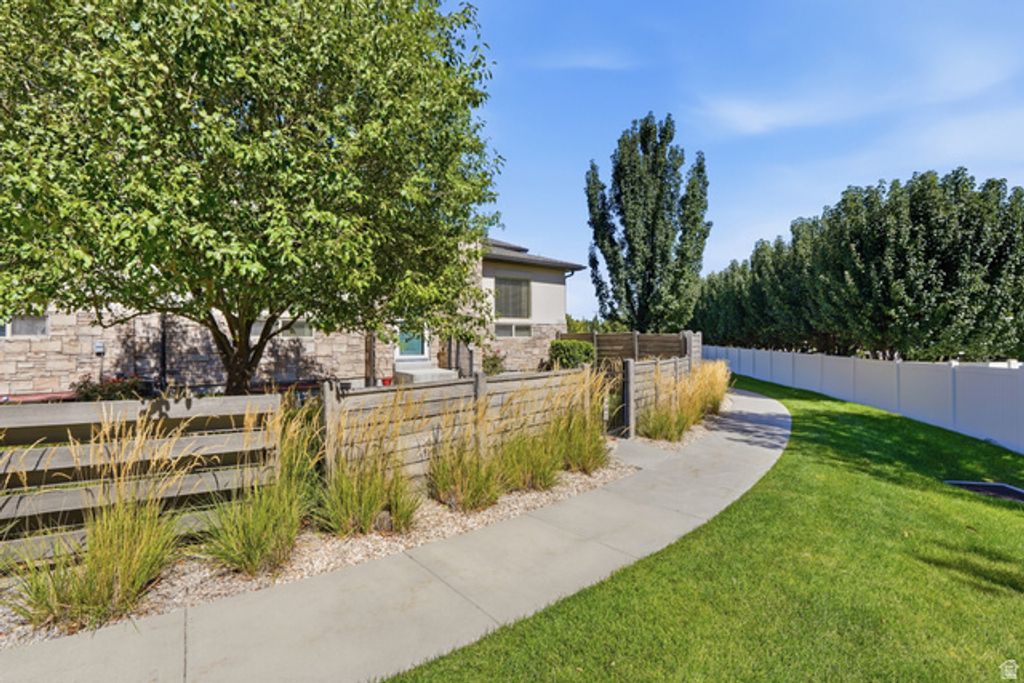 7947 S 5095 W, West Jordan, UT 84081 — photo 2