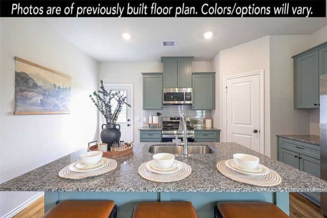 18724 Loom Drive, Conroe, TX 77306