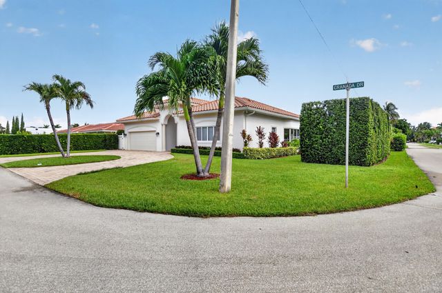 899 Granada Drive, Boca Raton, FL 33432
