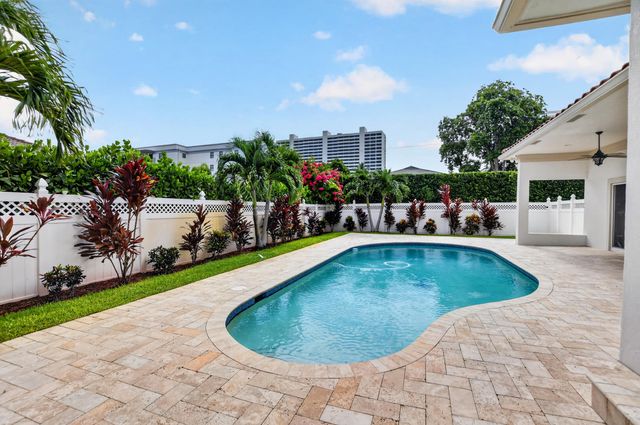 899 Granada Drive, Boca Raton, FL 33432
