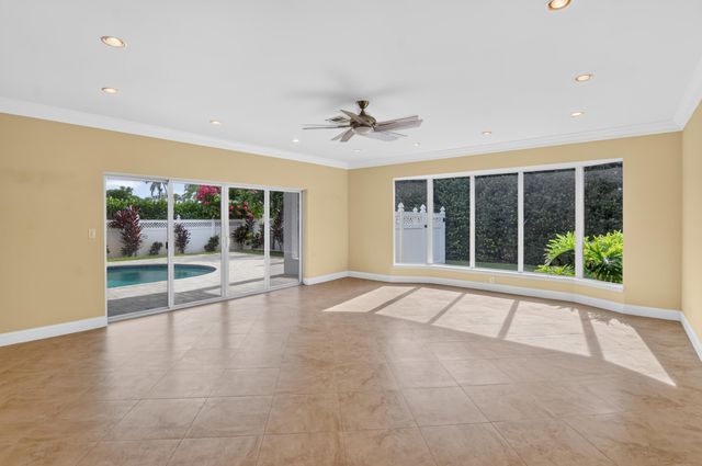 899 Granada Drive, Boca Raton, FL 33432