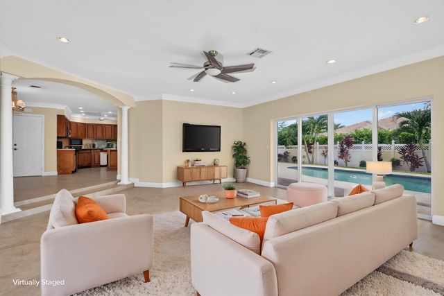 899 Granada Drive, Boca Raton, FL 33432