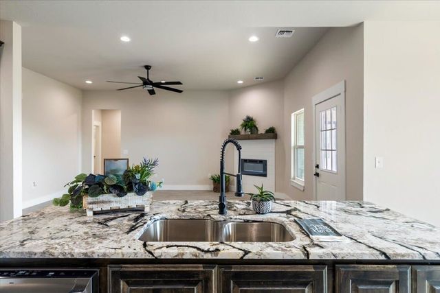 12365 NE Stone Ridge Ln, Fletcher, OK 73541