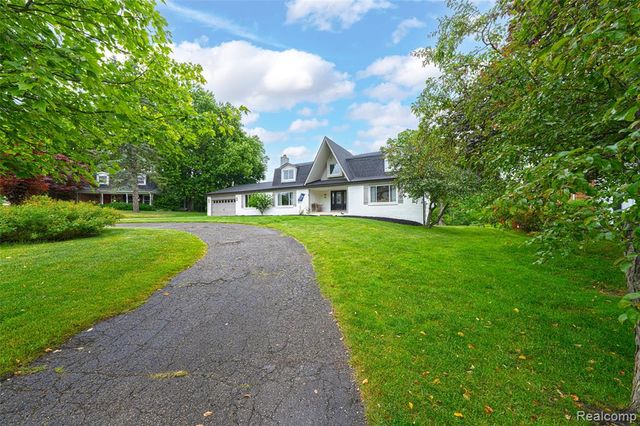 69416 Brookhill Drive, Romeo, MI 48065