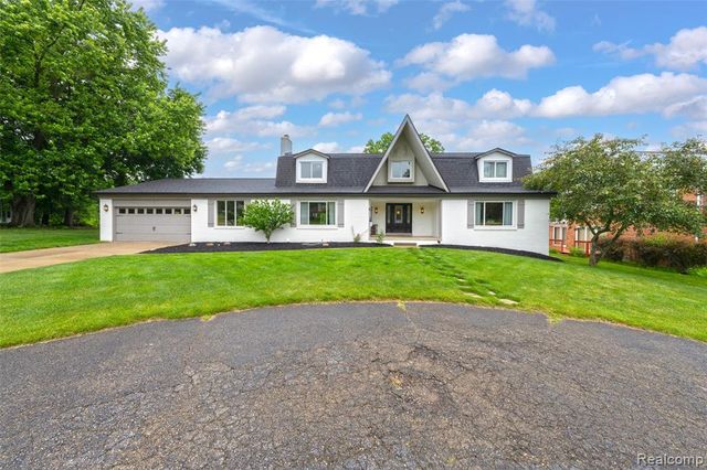 69416 Brookhill Drive, Romeo, MI 48065