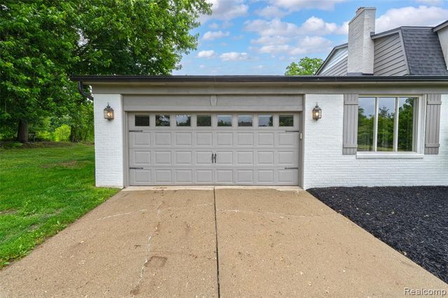 69416 Brookhill Drive, Romeo, MI 48065